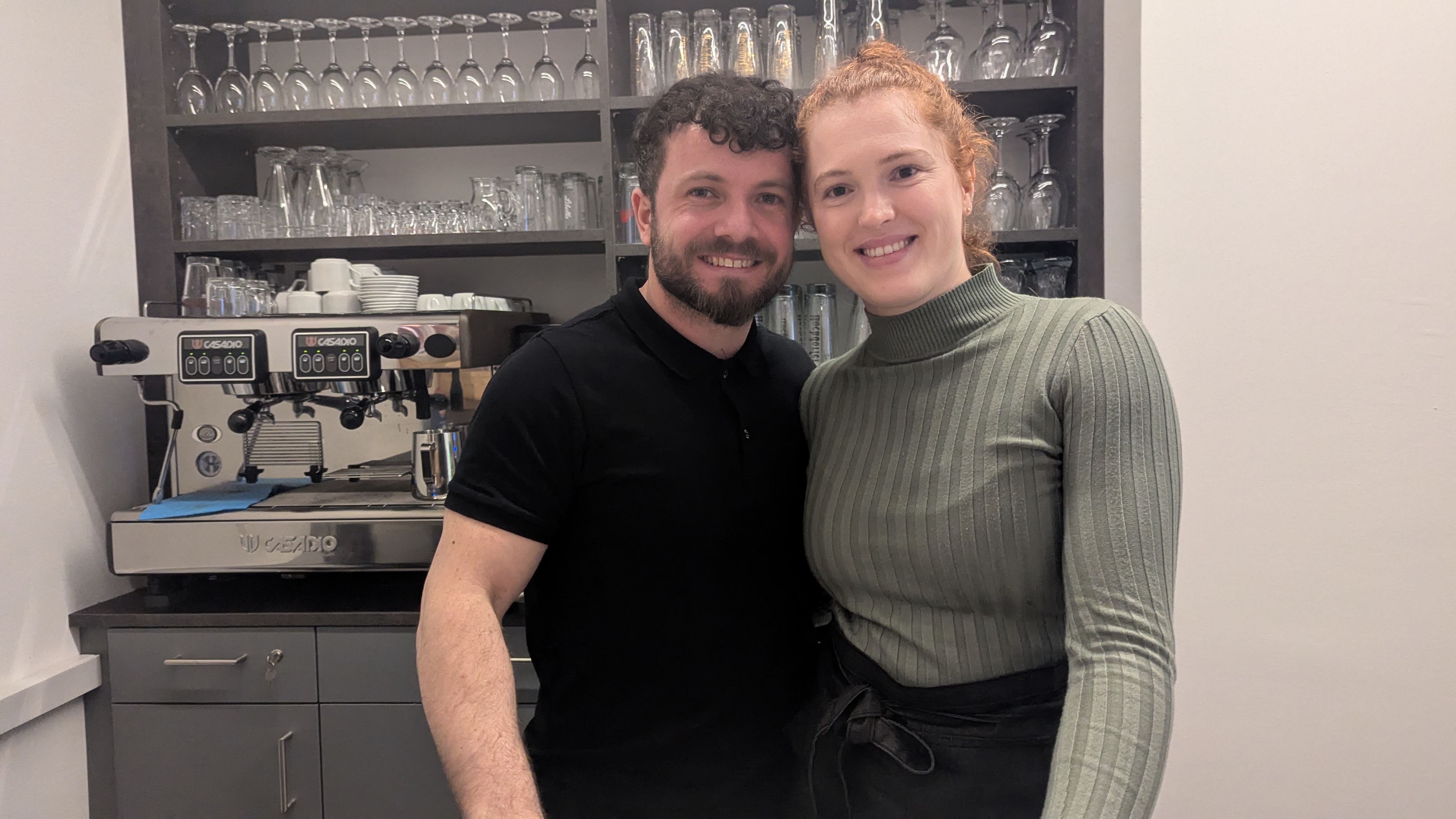 Unser Pächterpaar Sara und Adnan Unser Pächterpaar Sara und Adnan